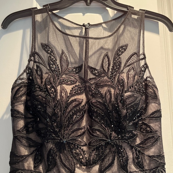 Evening gown - Picture 3 of 3